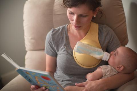 Bottle Holder The Hands Free Way To Feed Your Baby - Baby Care -  Trend Goods