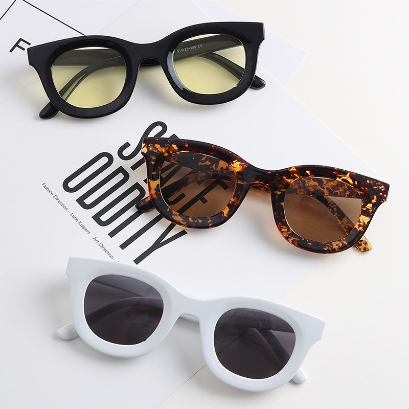 Fashion Large Frame Unisex Sunglasses - Sunglasses -  Trend Goods