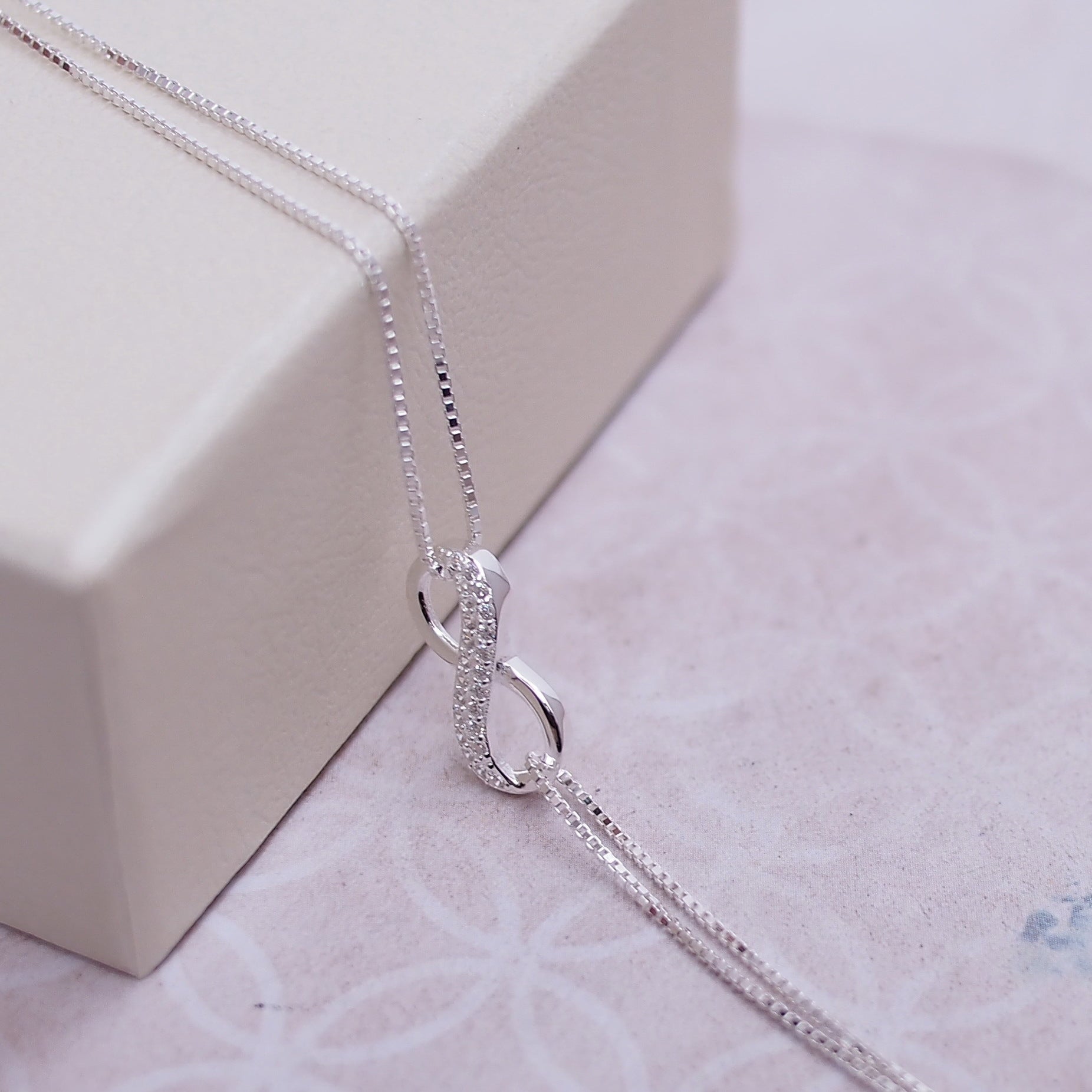 Infinite Silver Lucky Bracelet - Bracelets -  Trend Goods